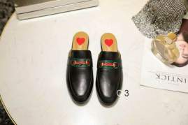 Picture of Gucci Slippers _SKUGuccisz34-42QM01051851